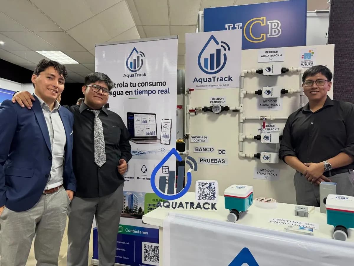Equipo de AquaTrack junto al banco de pruebas de Medidores AquaTrack